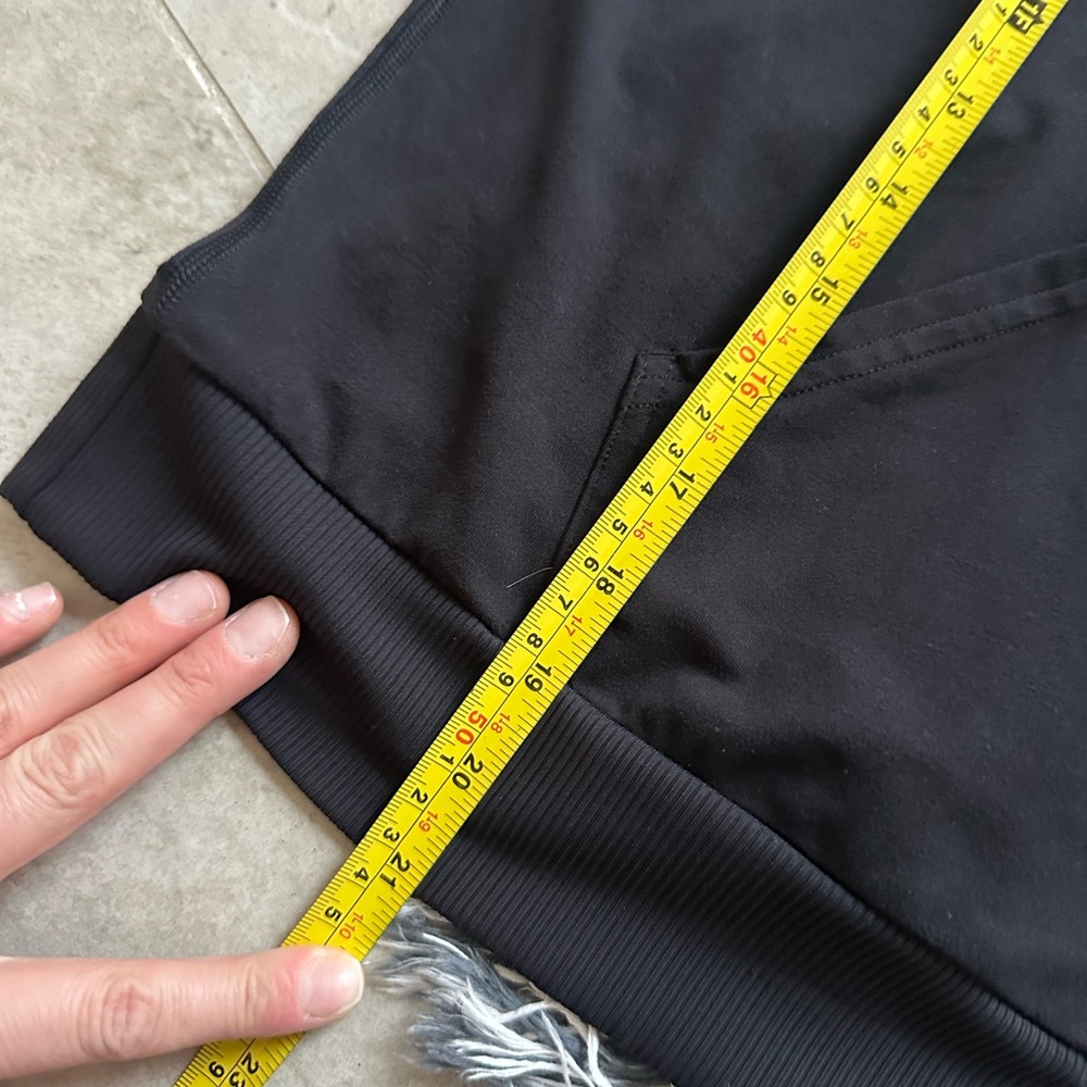 Vuori Halo Modern Full Zip Black - Picture 9 of 10
